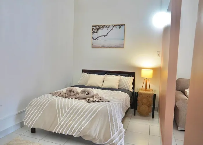 Lovely One Bed Room Apartment Right In The City