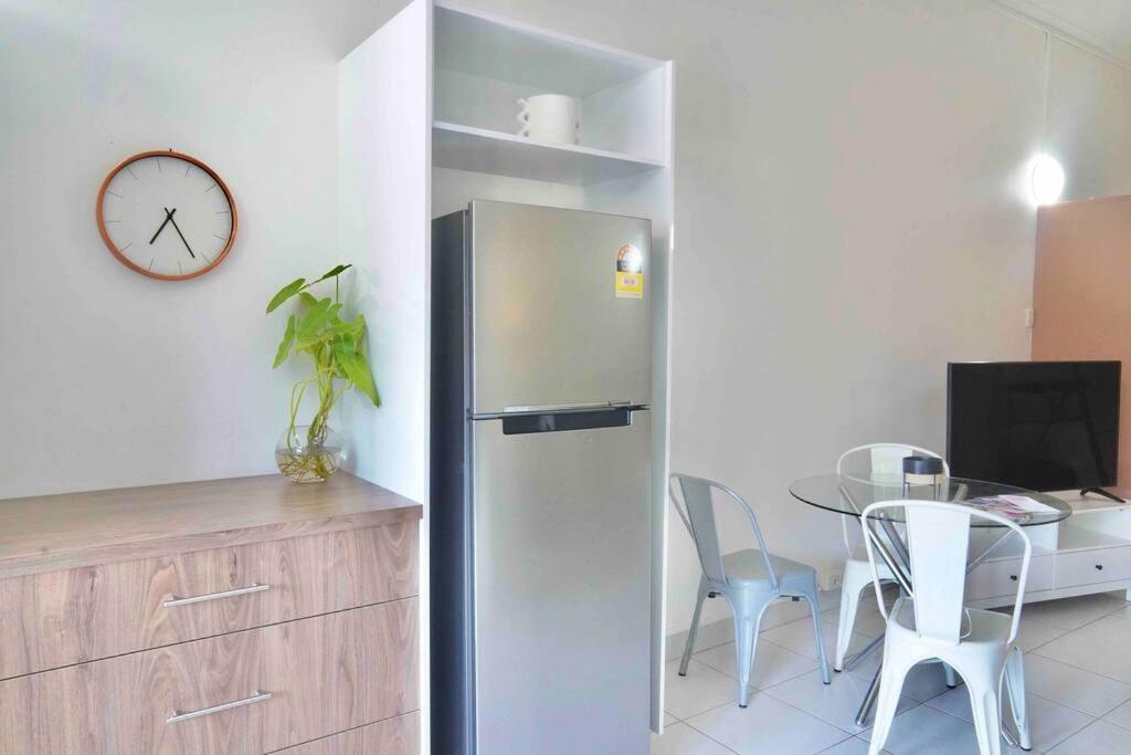Apartment Lovely One Bed Right In The Darwin