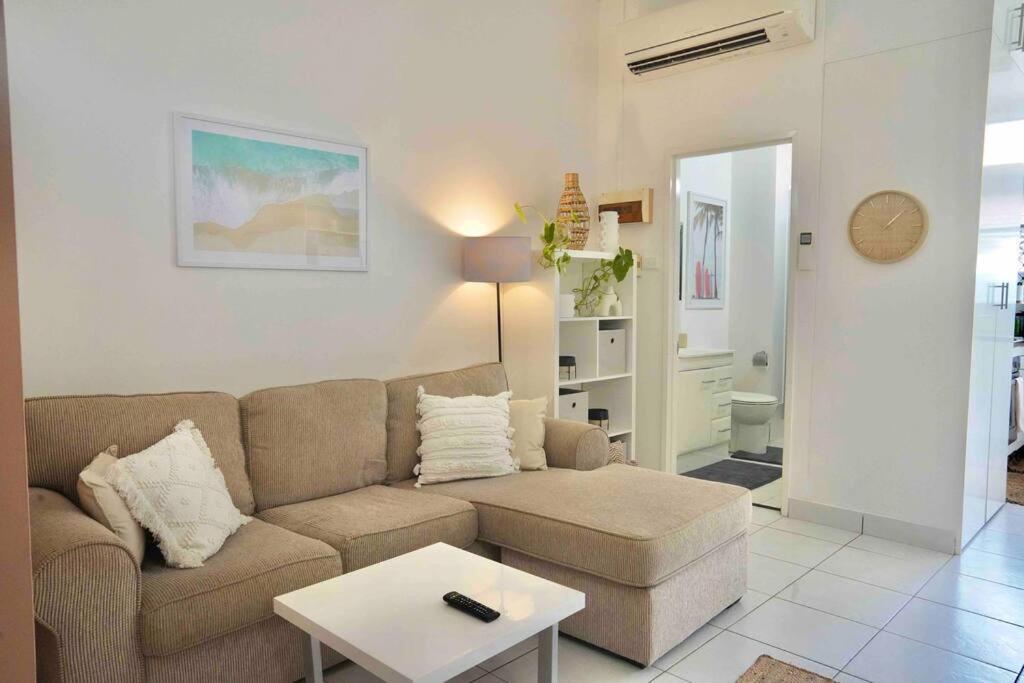 Lovely One Bed Right In The Apartment
